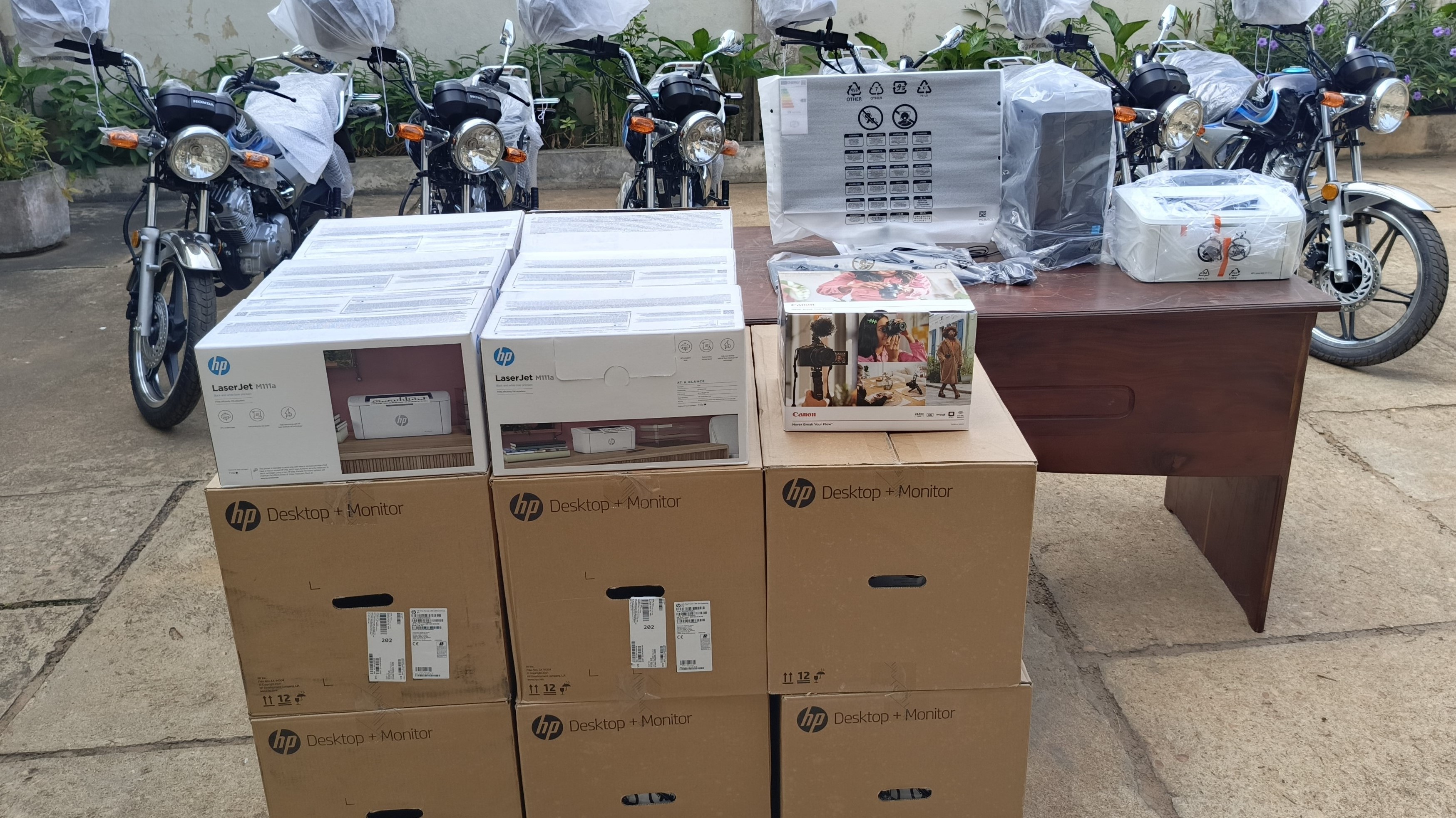 L’AMBASSADE DE CHINE APPUIE LES SERVICES DU MEDIATEUR AVEC UN IMPORTANT LOT D’EQUIPEMENTS